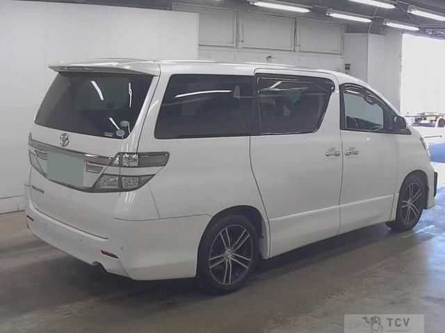 2013 Toyota Vellfire