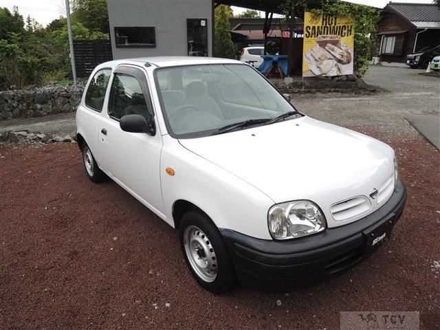 2000 Nissan March