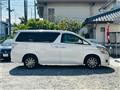 2013 Toyota Vellfire