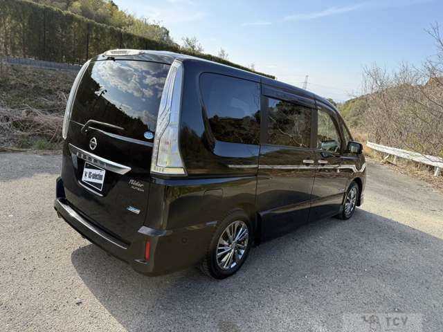 2014 Nissan Serena