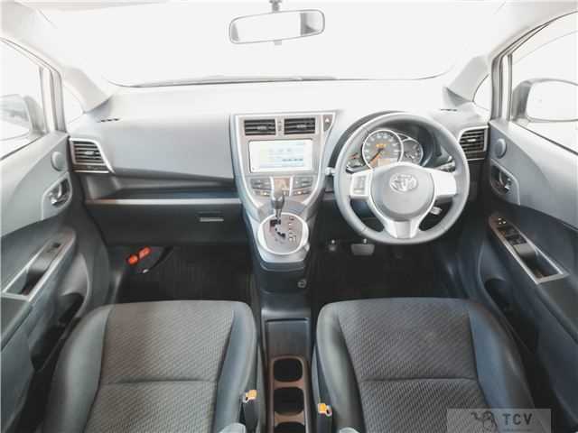 2013 Toyota Ractis