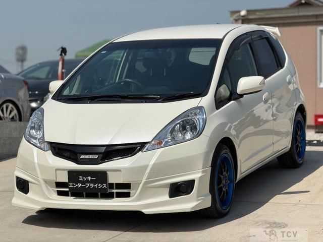 2011 Honda Fit Hybrid