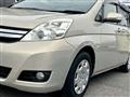 2012 Toyota Isis