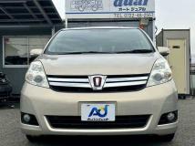 2012 Toyota Isis