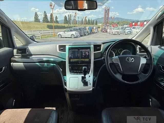 2014 Toyota Alphard