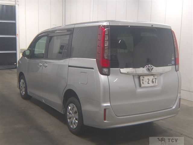 2016 Toyota Noah