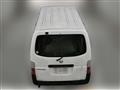 2009 Nissan Caravan