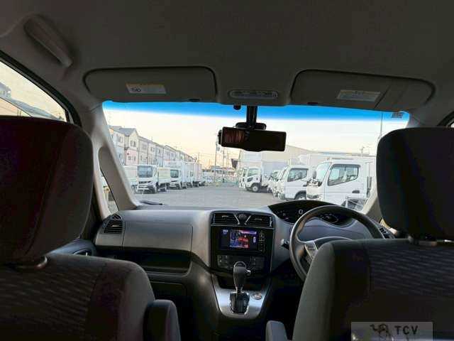 2016 Nissan Serena