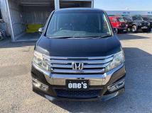 2013 Honda Step WGN