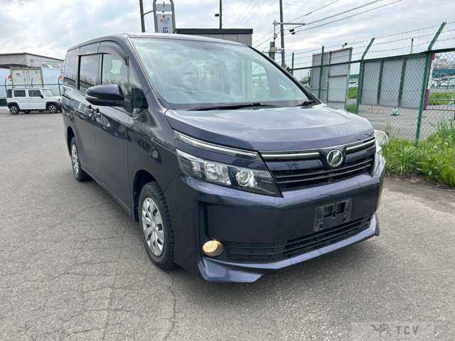 2014 Toyota Voxy