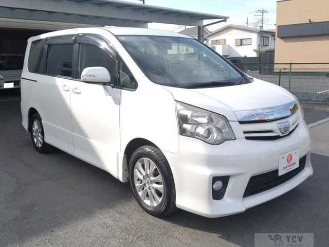2010 Toyota Noah