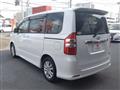 2010 Toyota Noah