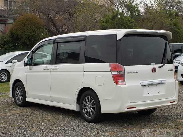 2011 Honda Step WGN