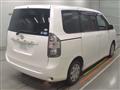 2009 Toyota Voxy