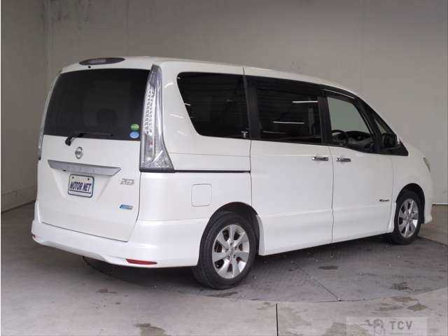 2013 Nissan Serena