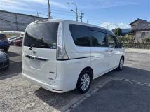 2013 Nissan Serena