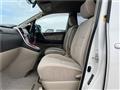 2004 Toyota Alphard