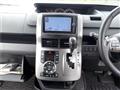 2013 Toyota Voxy