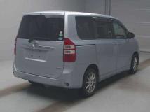 2012 Toyota Noah