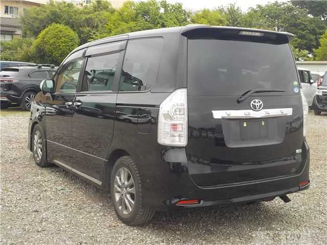 2012 Toyota Voxy
