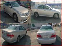 2013 Toyota Crown