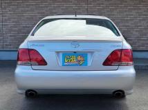 2005 Toyota Crown