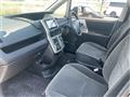 2011 Toyota Noah