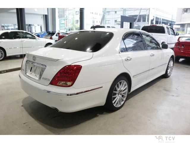 2006 Toyota Crown Majesta