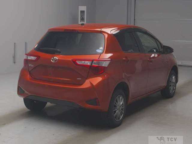 2017 Toyota Vitz