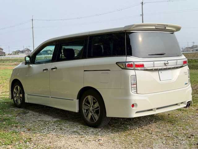 2012 Nissan Elgrand