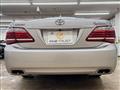 2011 Toyota Crown Royal Series
