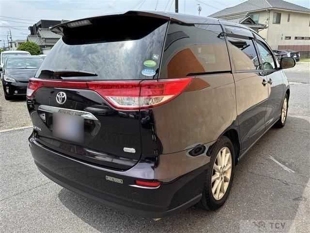 2013 Toyota Estima