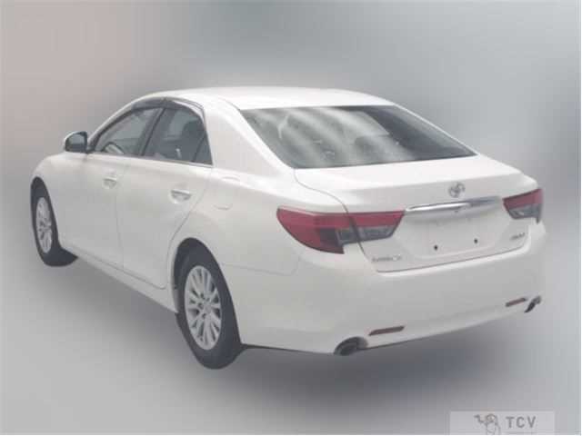 2013 Toyota Mark X