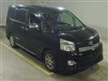 2013 Toyota Voxy