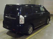 2013 Toyota Voxy
