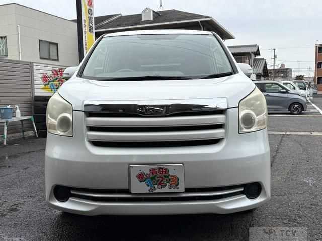 2008 Toyota Noah