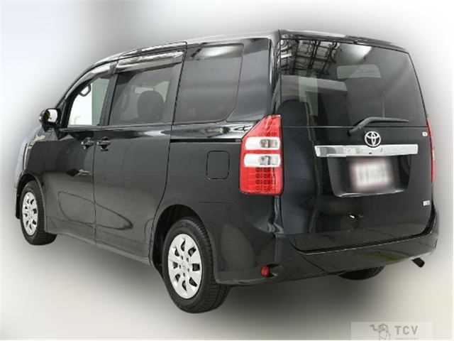 2013 Toyota Noah