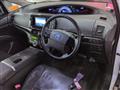 2013 Toyota Estima Hybrid
