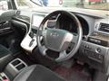 2013 Toyota Vellfire