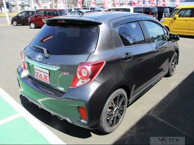 2011 Toyota Vitz