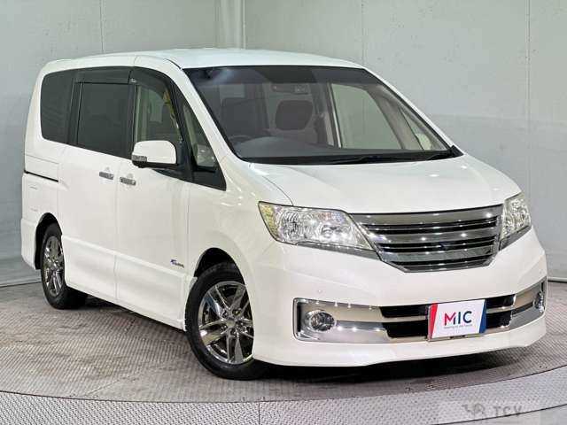 2013 Nissan Serena
