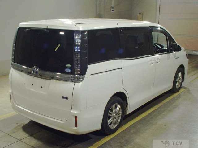 2014 Toyota Voxy