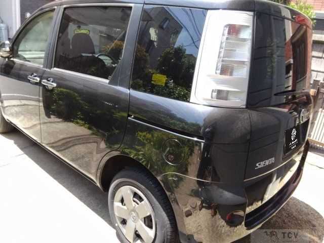 2013 Toyota Sienta