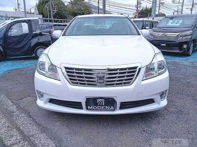 2012 Toyota Crown
