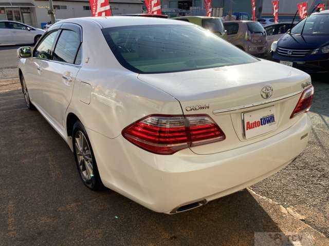 2010 Toyota Crown Royal Series