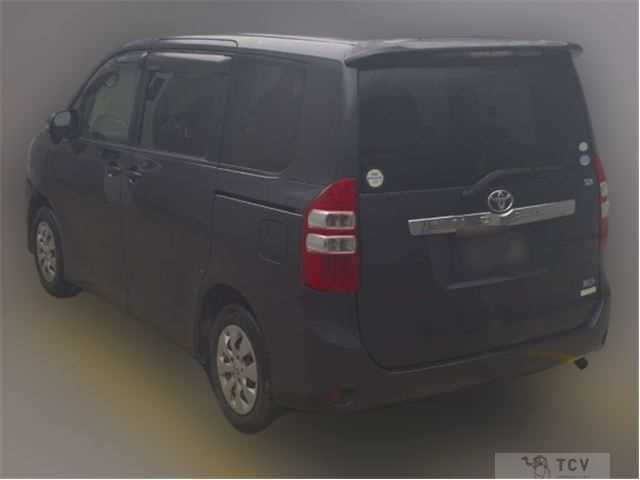 2012 Toyota Noah