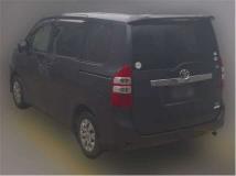 2012 Toyota Noah