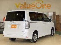 2010 Toyota Voxy