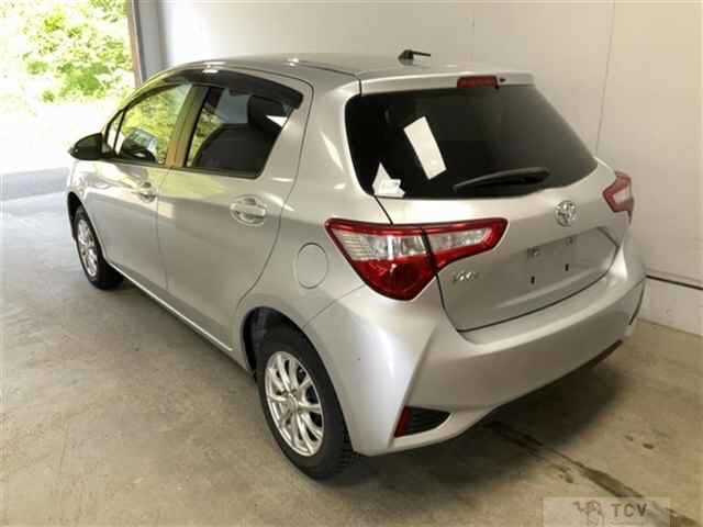 2017 Toyota Vitz