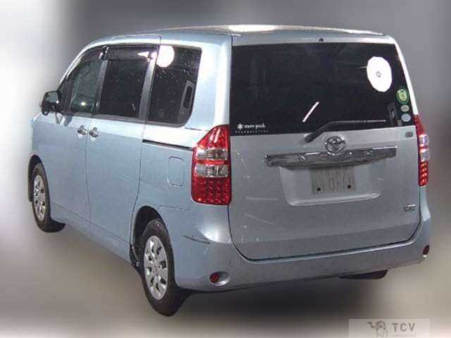 2012 Toyota Noah